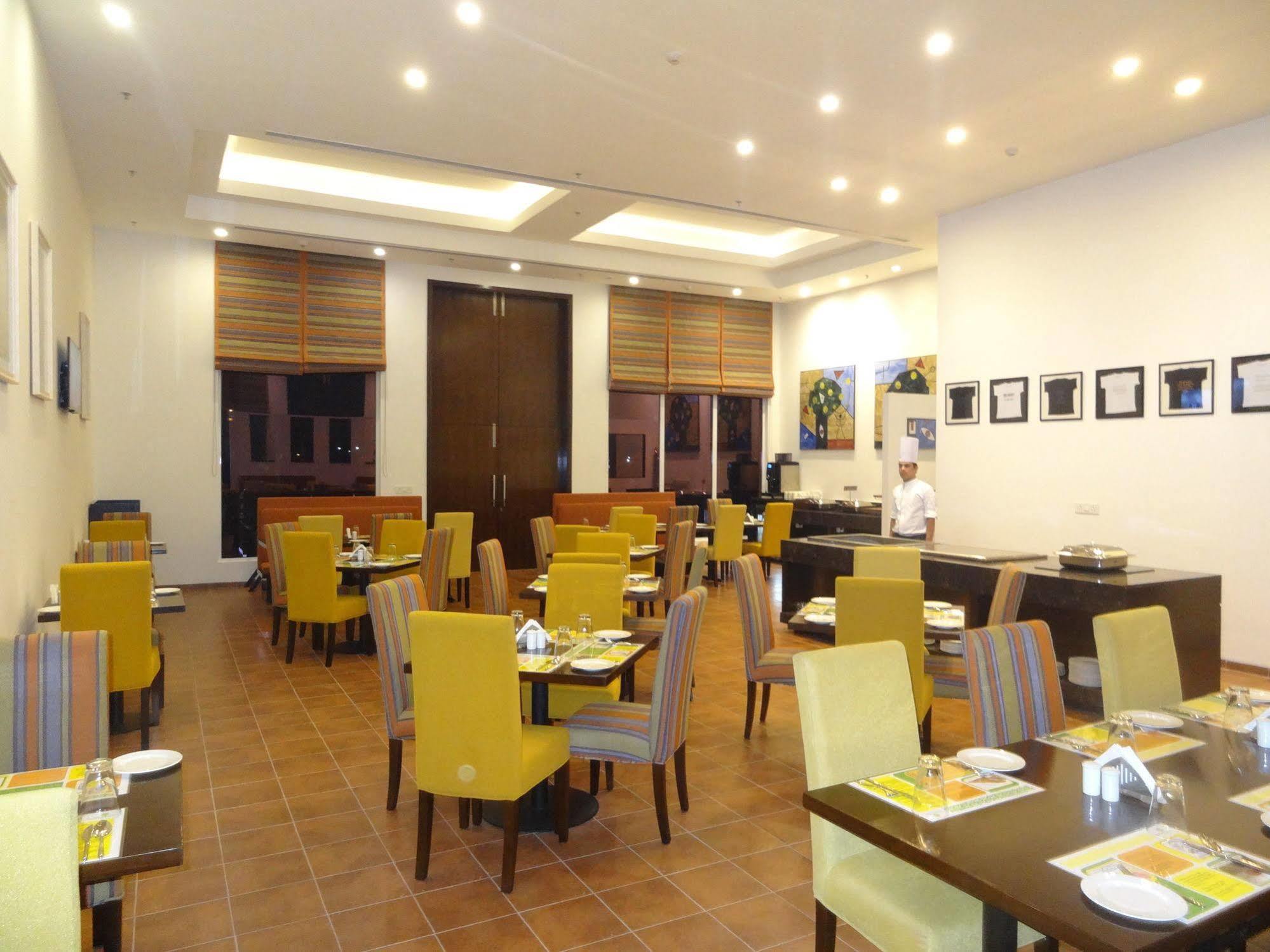 Regenta Central Hestia Dahej, Bhensali Екстериор снимка